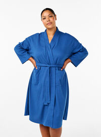 Bathrobe with pockets and tie belt, Blue Opal, Model