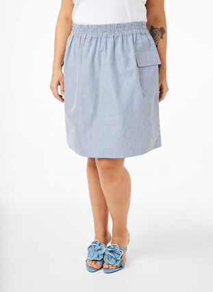 Zizzifashion Short cotton skirt with elasticated waistband, Nebulas B. W. Stripe, Model image number 2