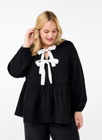 Viscose blouse with bows and long sleeves, Black White Bow, Model