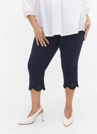 Zizzifashion Capris with broderie anglaise, Dark Blue, Model image number 1