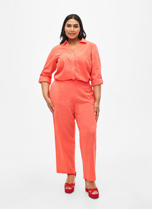 Zizzifashion Shirt blouse with button closure in cotton-linen blend, Living Coral, Model image number 2