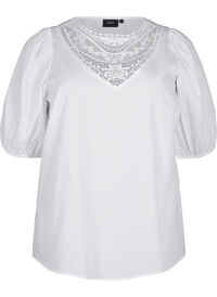 Short-sleeved blouse with lace detail