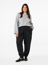 Trousers with cargo pockets and elasticated waist, Black Sand Pin St., Model