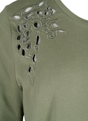 Zizzifashion Organic cotton T-shirt with embroidery details, Thyme, Packshot image number 2