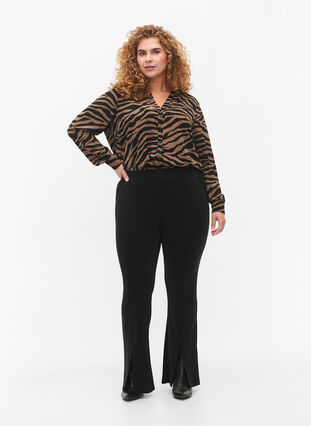 Zizzifashion V-neck shirt with zebra print, Black/Brown Zebra, Model image number 2