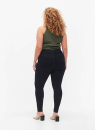 Super slim Amy jeans with high waist, Tobacco Un, Model