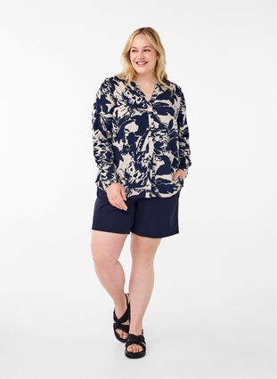 Zizzifashion Long-sleeved shirt with print and V-neck, Navy Blazer AOP, Model image number 2