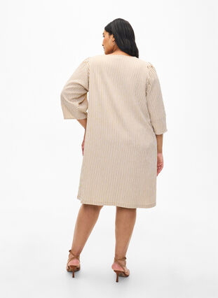 Zizzifashion Striped dress with 3/4 sleeves, Camel Stripe, Model image number 1