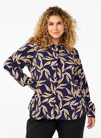 Shirt with leaf print and collar, Ev. Blue w. Leaf AOP, Model