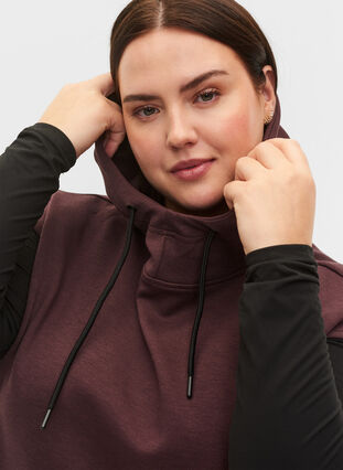 Zizzifashion Short sleeve sweatshirt with hood, Brown Red Ass, Model image number 2