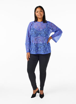 Zizzifashion Lace blouse with round neck and long sleeves, Dazzling Blue, Model image number 2