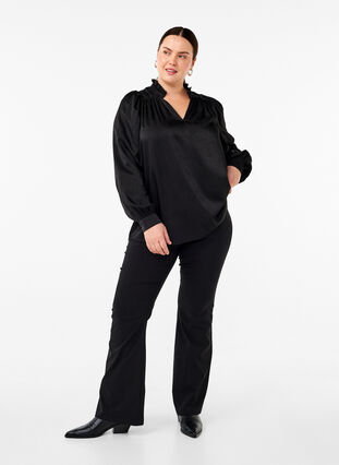 Zizzifashion Long-sleeved blouse with ruffles and v-neck, Black, Model image number 2