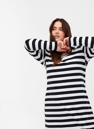 Zizzifashion Striped cotton dress with long sleeves , Black w. White, Model image number 2