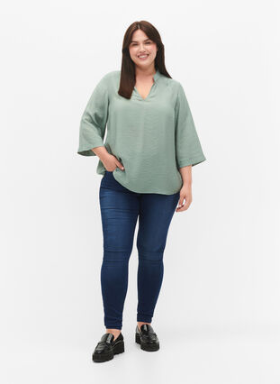 Zizzifashion Solid color blouse with 3/4 sleeves, Chinois Green, Model image number 2