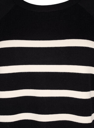 Zizzifashion Knitted dress with a round neck and slit, Black Birch Stripes, Packshot image number 2