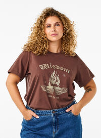 Organic cotton T-shirt with print, Brown Wash W. Wisdom, Model