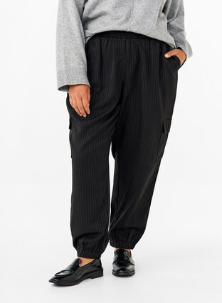 Zizzifashion Trousers with cargo pockets and elasticated waist, Black Sand Pin St., Model image number 2