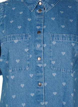 Zizzifashion Short-sleeved denim dress with heart print, L. Blue D. w. Heart, Packshot image number 2