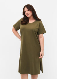 Cotton dress with short sleeves, Ivy Green, Model