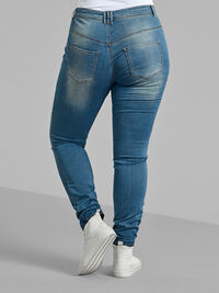 Extra slim fit Amy jeans with a high waist, Blue d. washed, Model