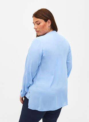 Zizzifashion Solid colour shirt with v-neck, Serenity, Model image number 1