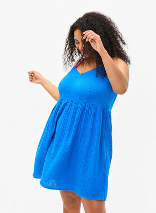 Zizzifashion Cotton beach dress with narrow straps, Victoria blue, Model image number 0