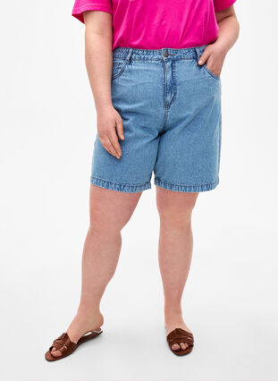 Zizzifashion High waist denim shorts, Light Blue Denim, Model image number 2