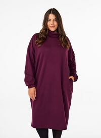 A-shaped turtleneck dress, Fig, Model