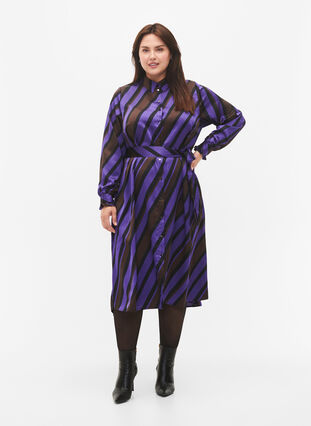 Zizzifashion Satin shirt dress with diagonal stripes, Stripe AOP, Model image number 3