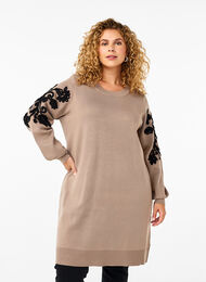 Knitted dress with embroidery details, Desert Taupe Comb, Model