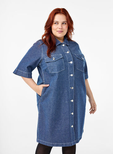 Zizzifashion Pinstripe denim dress with chest pockets, Blue Denim Stripe, Model image number 0