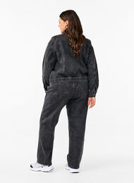 Loose jeans with cropped length, Dark Grey Denim, Model