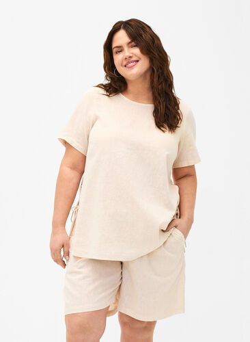 Zizzifashion Loose shorts in cotton blend with linen, Sandshell, Model image number 0