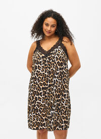 Strap dress in viscose with lace, Leopard, Model