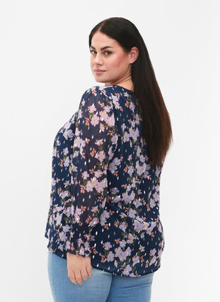 Zizzifashion Floral blouse with long sleeves and V-neck, Blue Small Fl. AOP, Model image number 1