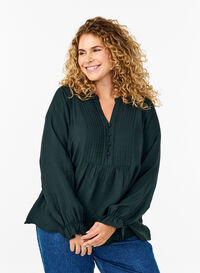 Long-sleeved blouse with a V-neck, Scarab, Model