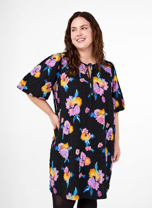 Zizzifashion Dress with short puff sleeves and floral print, Black w. flower AOP, Model image number 0