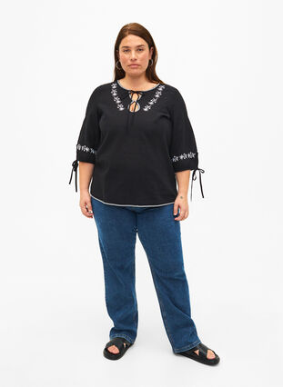 Zizzifashion Embroidered blouse in cotton blend with linen, Black W. EMB, Model image number 2