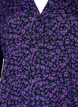 Zizzifashion Blouse in viscose with 3/4 sleeves, Purple Leo AOP, Packshot image number 2