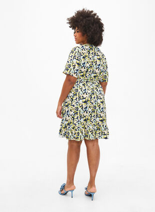 Zizzifashion Printed wrap dress with short sleeves, Blazing Yellow AOP, Model image number 1