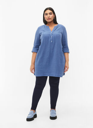 Zizzifashion Cotton tunic with anglaise embroidery, Moonlight Blue, Model image number 2