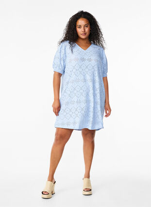 Zizzifashion Short dress with v-neck and hole pattern, Cashmere Blue, Model image number 2