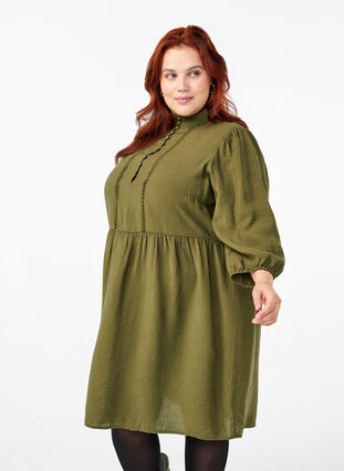 Zizzifashion Knee-length dress with embroidery and 3/4 sleeves, Winter Moss, Model image number 0