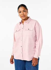 Solid-colored denim shirt with chest pockets, Pale Mauve, Model