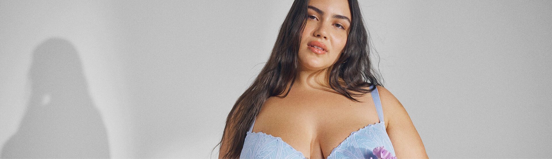 Guide: How should a bra fit? 
